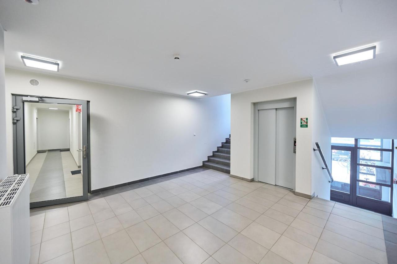 Apartment Wroclaw Swojczyce By Noclegi Renters Exterior photo